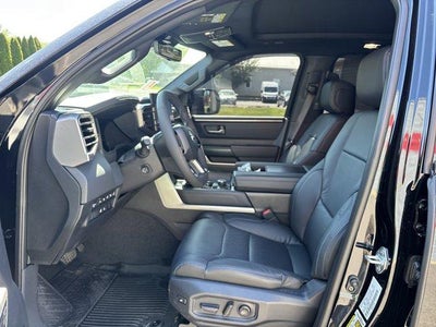 2026 Toyota Sequoia Platinum 4WD (Natl)