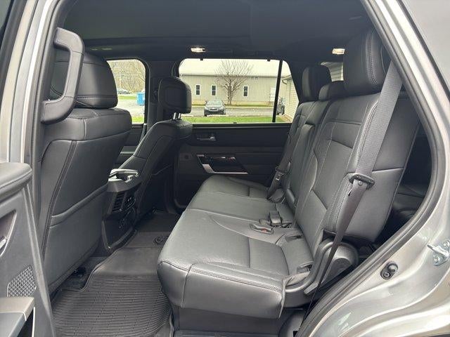 2025 Toyota Sequoia Limited 4WD (SE)