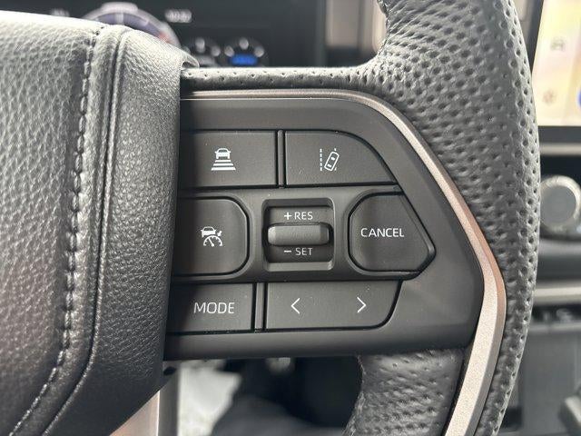 2025 Toyota Sequoia Limited 4WD (SE)