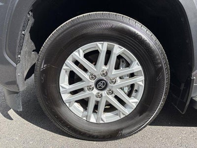 2025 Toyota Sequoia SR5 4WD (SE)