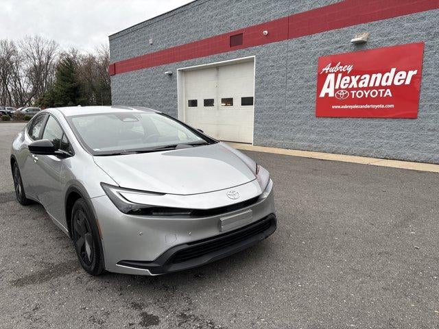 2024 Toyota Prius LE (Natl)