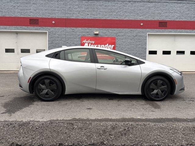 2024 Toyota Prius LE (Natl)