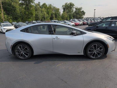 2024 Toyota Prius XLE AWD (Natl)