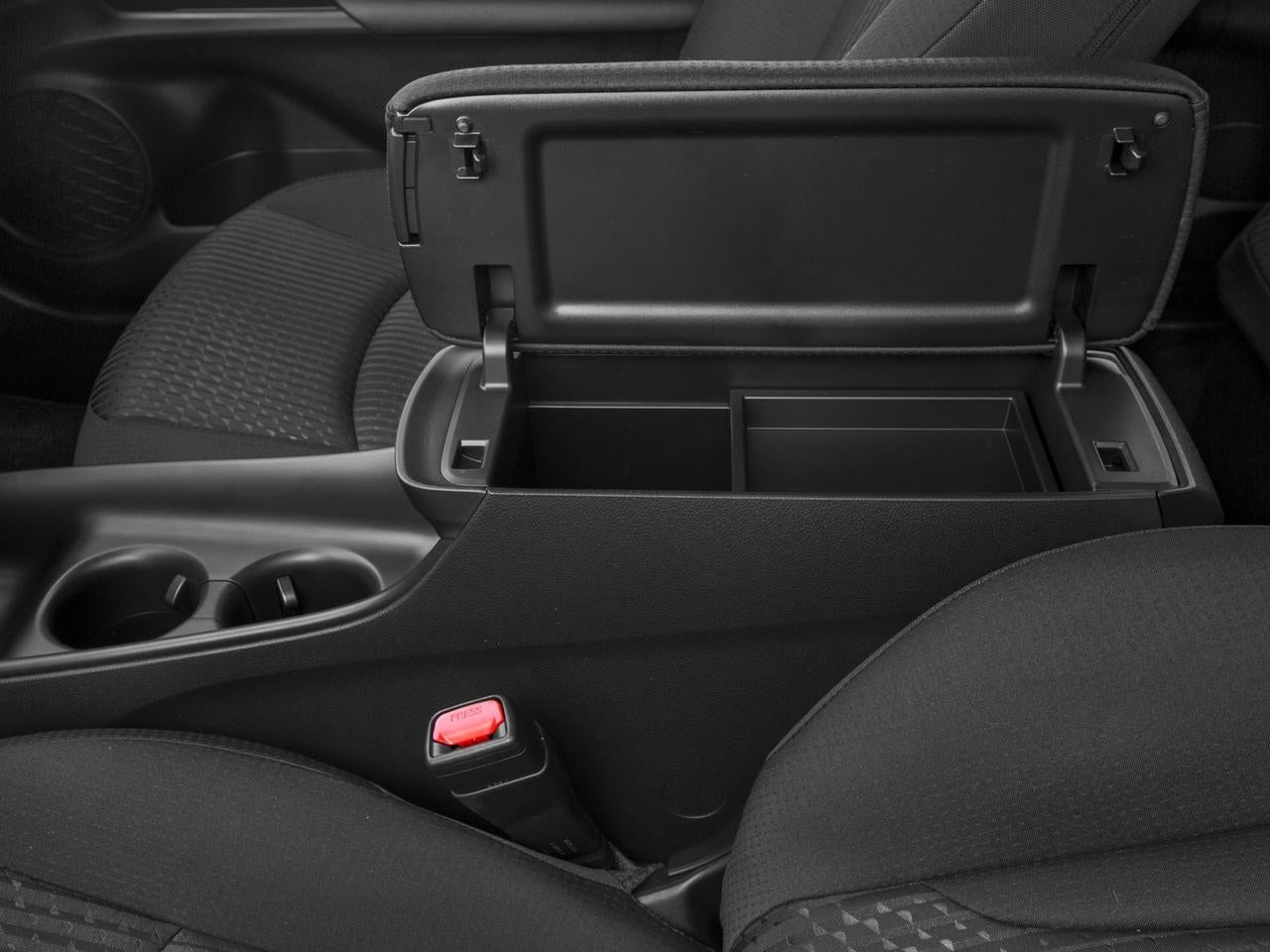 2016 Toyota Prius 5dr HB Two (SE)