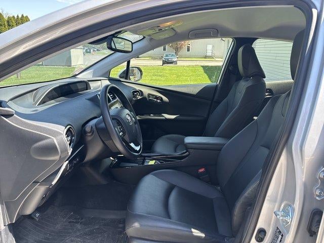 2020 Toyota Prius XLE AWD-e (Natl)