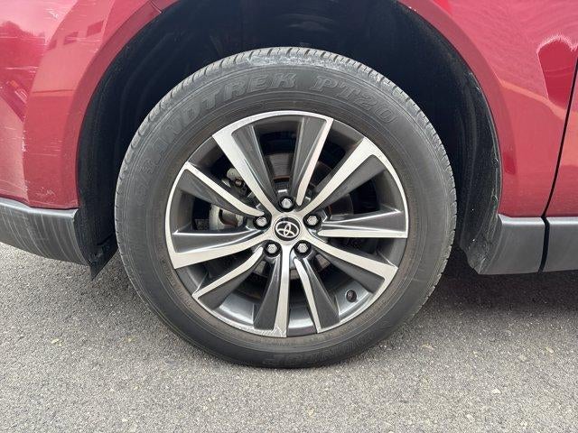 2022 Toyota Venza LE AWD (GS)