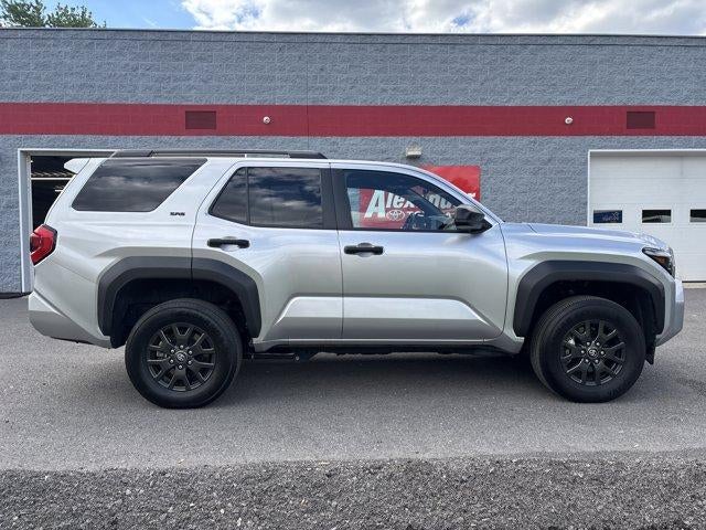 2025 Toyota 4Runner SR5 4WD (GS)