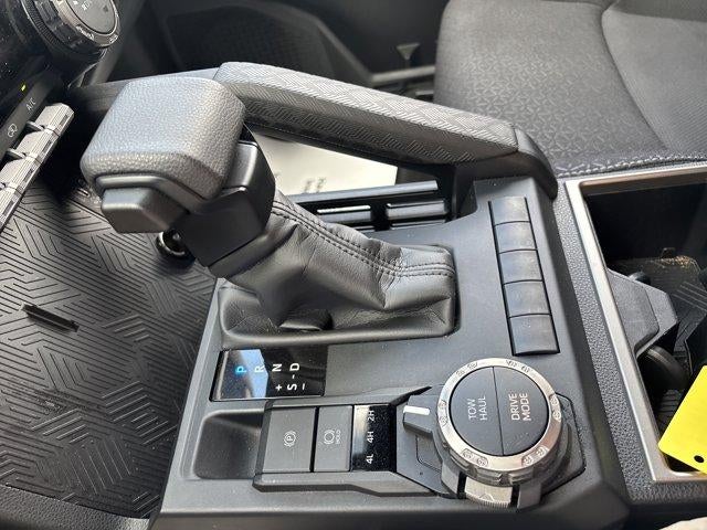 2025 Toyota 4Runner SR5 4WD (GS)