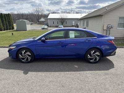 2024 Hyundai ELANTRA SEL IVT