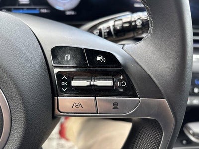2025 Hyundai ELANTRA SEL Convenience IVT