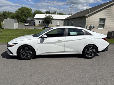2025 Hyundai ELANTRA SEL Convenience IVT