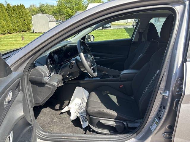 2025 Hyundai ELANTRA SEL Convenience IVT