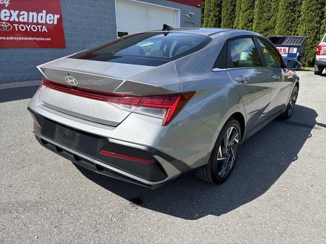 2025 Hyundai ELANTRA SEL Convenience IVT