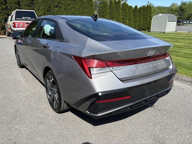 2025 Hyundai ELANTRA SEL Convenience IVT