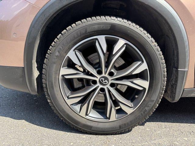 2019 INFINITI QX30 ESSENTIAL AWD