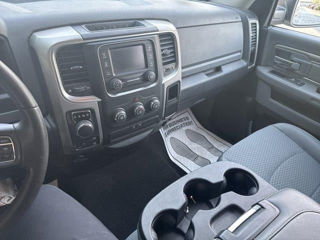 2017 RAM 1500 SLT 4x4 Quad Cab 6'4" Box