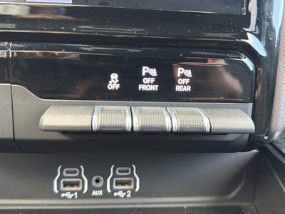 2026 RAM 1500 Big Horn 4x4 Crew Cab 5'7" Box