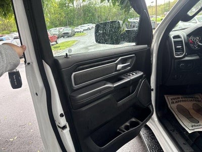 2021 RAM 1500 Big Horn 4x4 Crew Cab 5'7" Box
