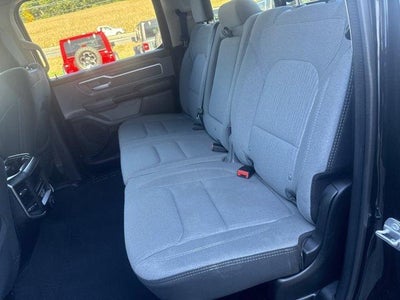 2019 RAM 1500 Big Horn/Lone Star 4x4 Crew Cab 5'7" Box
