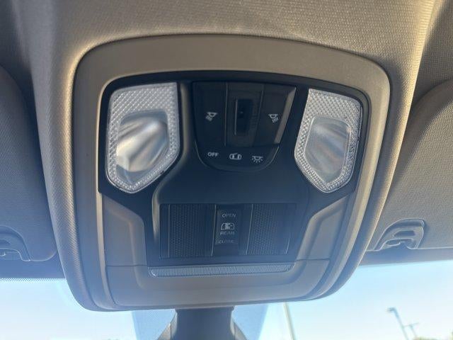 2019 RAM 1500 Big Horn/Lone Star 4x4 Crew Cab 5'7" Box