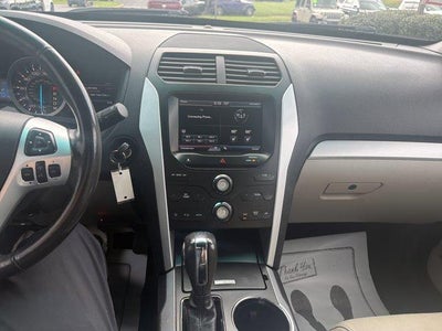 2014 Ford Explorer 4WD 4dr XLT