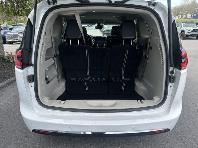 2024 Chrysler Pacifica Touring L FWD