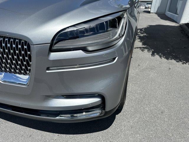 2022 Lincoln Aviator Standard AWD