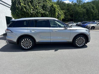 2022 Lincoln Aviator Standard AWD