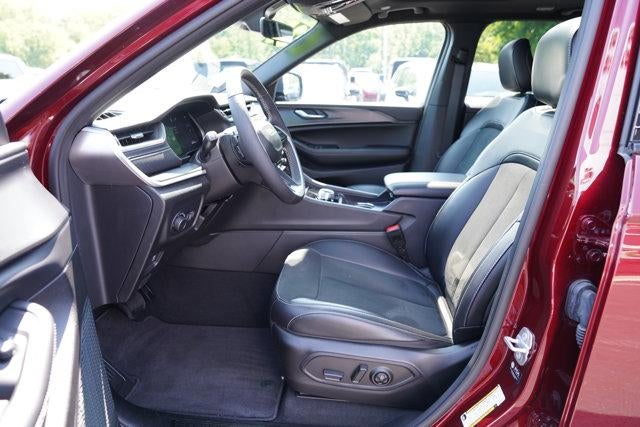 2025 Jeep Grand Cherokee Altitude X 4x4