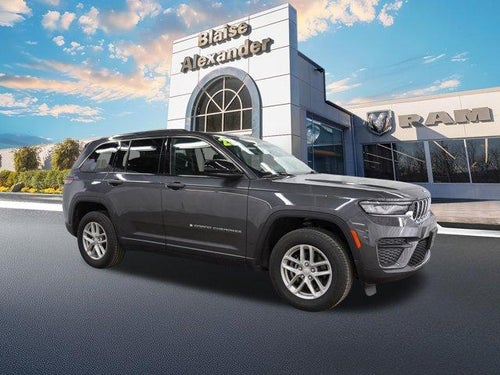 2023 Jeep Grand Cherokee Laredo X 4x4