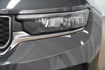 2023 Jeep Grand Cherokee Laredo X 4x4