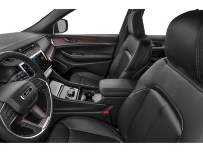 2026 Jeep Grand Cherokee Laredo Altitude 4x4