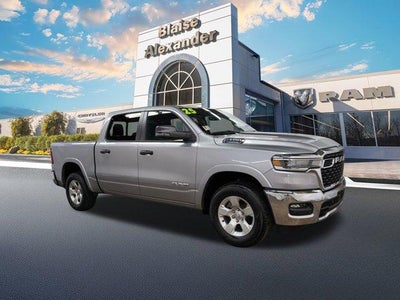 2025 RAM 1500 Big Horn 4x4 Crew Cab 5'7" Box
