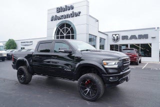 2022 RAM 1500 Laramie 4x4 Crew Cab 5'7" Box