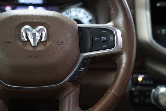 2020 RAM 1500 Laramie 4x4 Crew Cab 5'7" Box