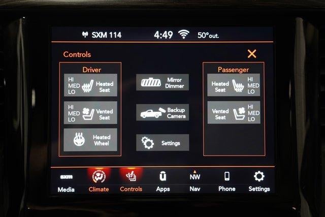 2020 RAM 1500 Laramie 4x4 Crew Cab 5'7" Box