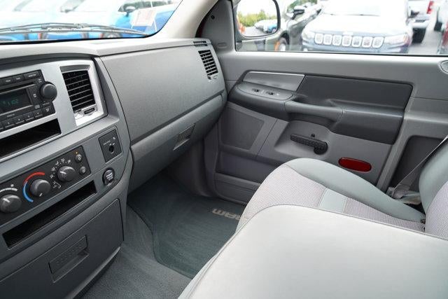 2007 Dodge Ram 1500 2WD Regular Cab 8 Ft Box SLT