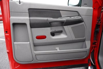2007 Dodge Ram 1500 2WD Regular Cab 8 Ft Box SLT