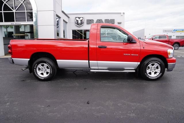 2007 Dodge Ram 1500 2WD Regular Cab 8 Ft Box SLT