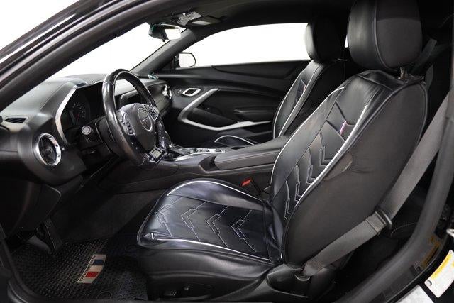 2022 Chevrolet Camaro 2dr Coupe 1LT