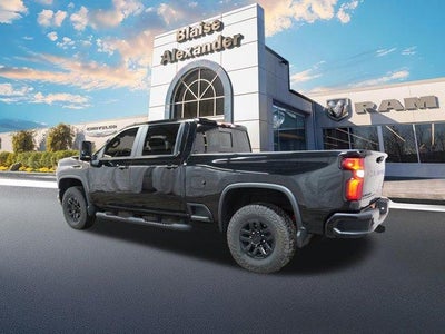 2021 Chevrolet Silverado 2500 HD Crew Cab Standard Box 4-Wheel Drive LTZ