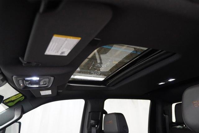 2024 Chevrolet Silverado 3500 HD Crew Cab Long Box 4-Wheel Drive High Country