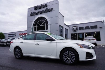 2025 Nissan Altima SV FWD