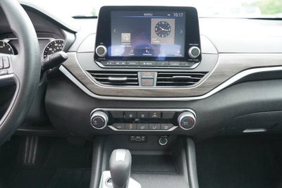 2025 Nissan Altima SV FWD