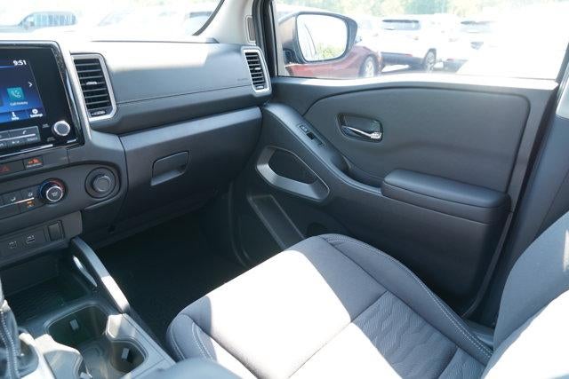 2024 Nissan Frontier Crew Cab 4x4 SV