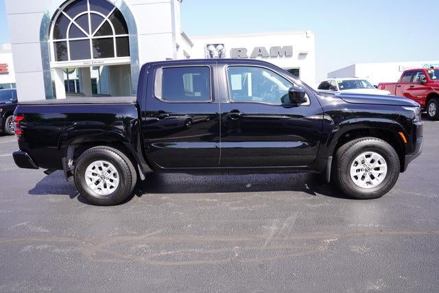 2024 Nissan Frontier Crew Cab 4x4 SV