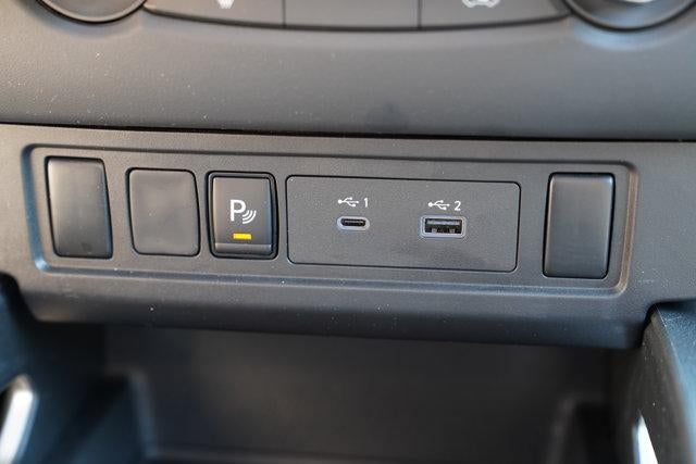 2024 Nissan Frontier Crew Cab 4x4 SV
