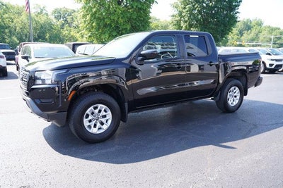 2024 Nissan Frontier Crew Cab 4x4 SV