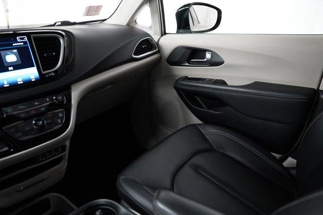 2024 Chrysler Pacifica Touring L FWD