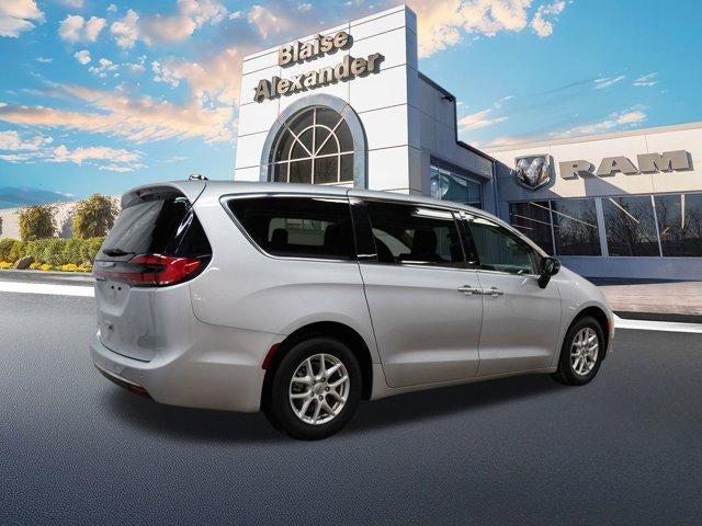 2024 Chrysler Pacifica Touring L FWD